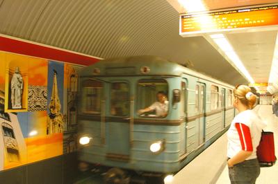 Budapest, 2004.09.10.
Felújították a Blaha Lujza téri állomást.-stock-foto