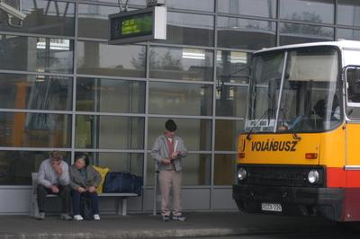 Buszpályaudvar-stock-foto