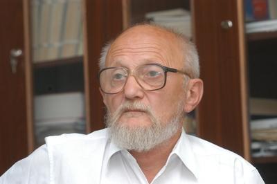 Budapest, 2004.06.15.
Dános Kornél professzor, a Semmelweis Orvostudományi Egyetem Nyelvi Kommunikációs Központjának igazgatója.-stock-foto