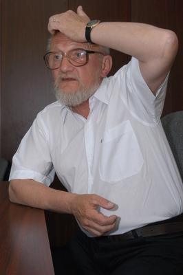 Budapest, 2004.06.15.
Dános Kornél professzor, a Semmelweis Orvostudományi Egyetem Nyelvi Kommunikációs Központjának igazgatója.-stock-foto