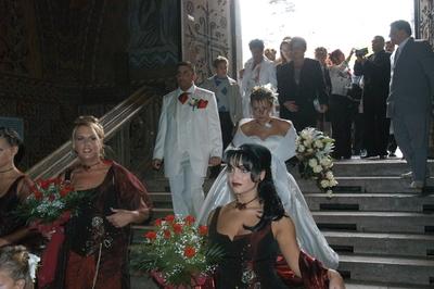 Gáspár Győző és Balla Bea asszony a Mátyás-templomban újra megpecsételték szerelmüket-stock-foto
