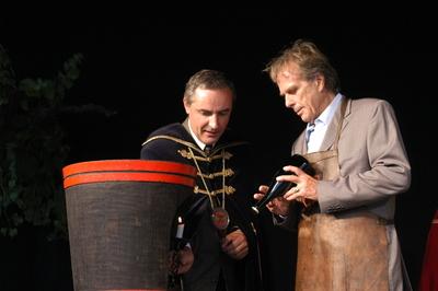 Pezsgő Lovagok avatása-stock-foto