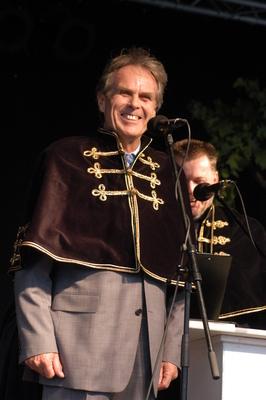 Pezsgő Lovagok avatása-stock-foto