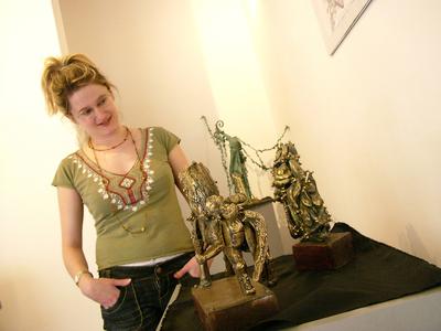 Pal Kepenyes kiállítása az OCTOGONart galériában-stock-foto