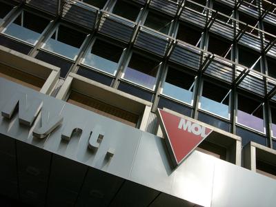 MOL székház-stock-foto