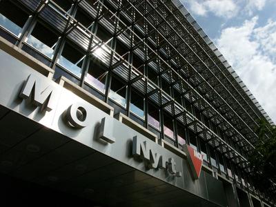 MOL székház-stock-foto