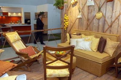 Lakástrend kiállítás-stock-foto