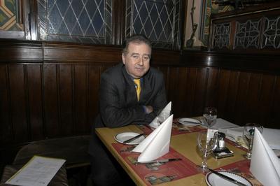 Dr. Niklai Ákos-stock-foto