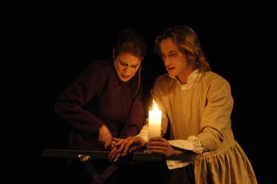 Budapest, 2004.02.11.
A Napszínház 2004. február 26-án mutatta be Donatien-Alphonse-François de Sade Justine című műve alapján készült előadását a Thália Régi Stúdióban. 
Szereplők: Pálfi Kati, Csontos Róbert, Fodor Krisztina, Dévai Balázs-stock-foto