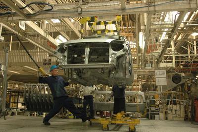 Suzuki esztergomi gyára-stock-foto