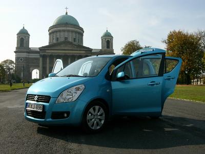 Suzuki esztergomi gyára-stock-foto