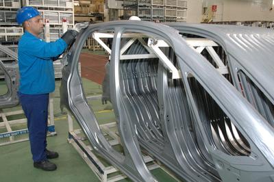 Suzuki esztergomi gyára-stock-foto