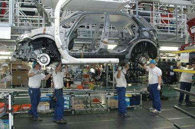 Suzuki esztergomi gyára-stock-foto