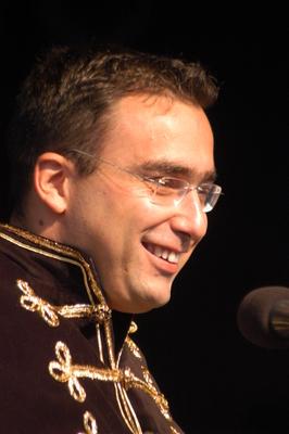 Pezsgő Lovagok avatása-stock-foto