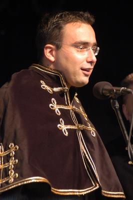 Pezsgő Lovagok avatása-stock-foto