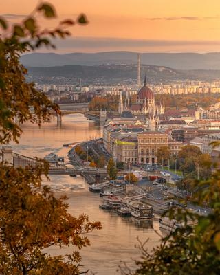 Őszi reggel Budapesten-stock-foto