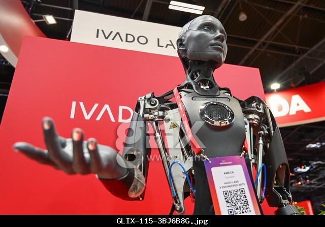 Paris, France. 13th June, 2025. Illustrative photos of a robot with human features on the Canadian stand at the VIVA TECH Show, in Paris, Porte de Versailles, on June 13, 2025 - 13/06/2025 - France/Ile-de-France (region)/Paris - Julien Mattia/Le Pictorium Credit: LE PICTORIUM/Alamy Live News