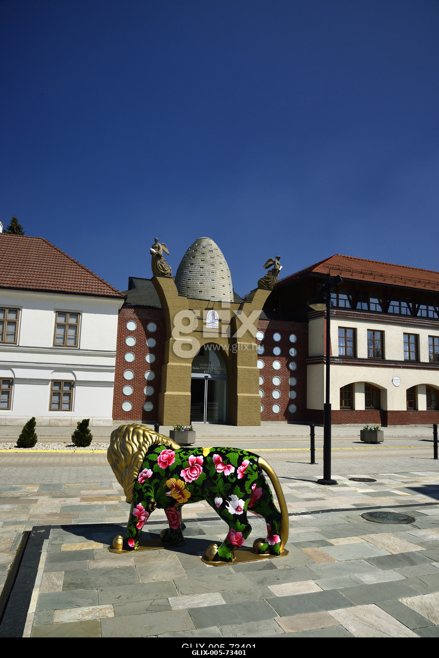 A Herendi Porcelánmanufaktura épülete.