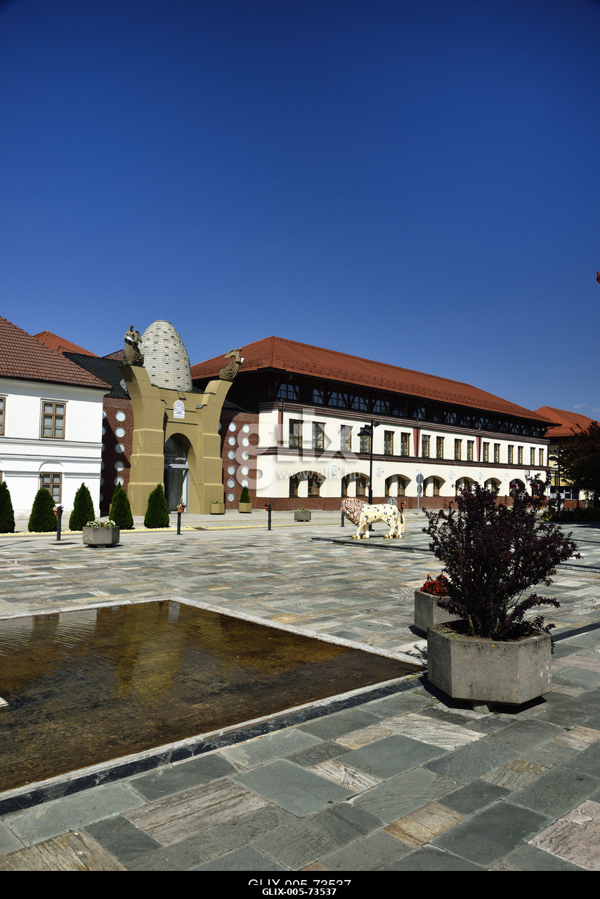 A Herendi Porcelánmanufaktura épülete.