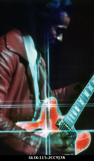 Chuck Berry londoni koncertjén, 1975-ben