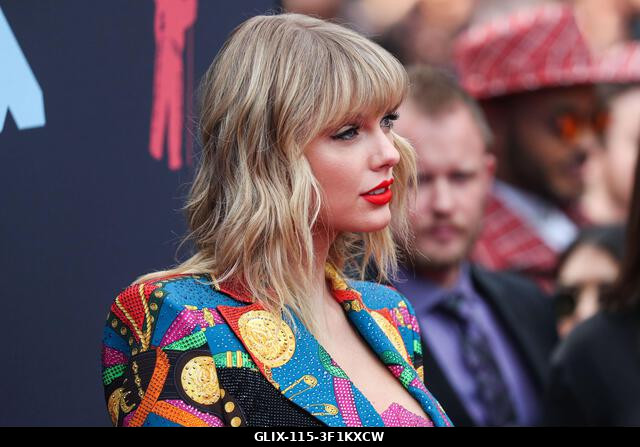 (FÁJL) Taylor Swift és Travis Kelce összeházasodtak. Taylor Swift és Travis Kelce hivatalosan 2026. július 3-án, pénteken házasodtak össze a New Yo...