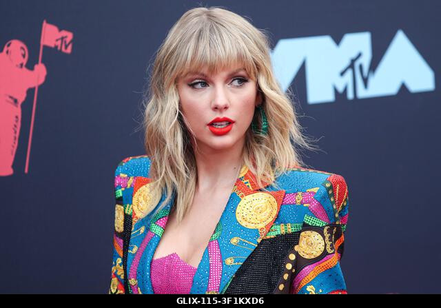 (FÁJL) Taylor Swift és Travis Kelce összeházasodtak. Taylor Swift és Travis Kelce hivatalosan 2026. július 3-án, pénteken házasodtak össze a New Yo...