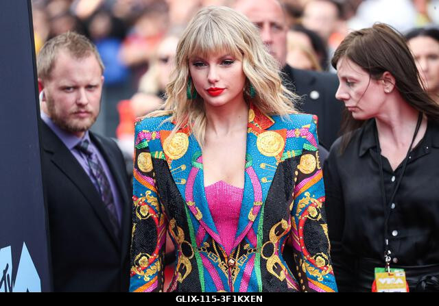 (FÁJL) Taylor Swift és Travis Kelce összeházasodtak. Taylor Swift és Travis Kelce hivatalosan 2026. július 3-án, pénteken házasodtak össze a New Yo...