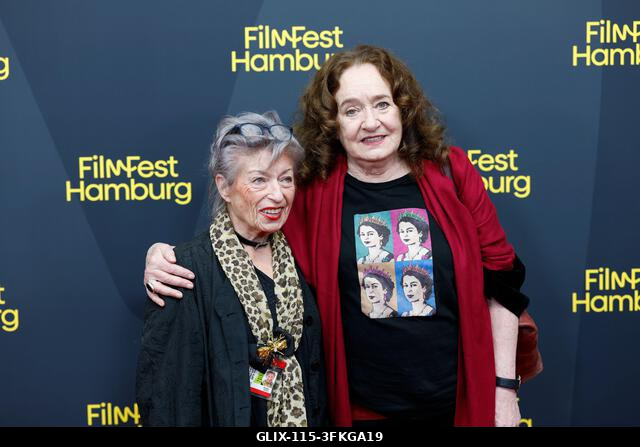 Hamburg, Németország. 2026. szeptember 24. Nicole Heesters (balra) és Mechthild Großmann színésznők a CinemaxX Dammtor vörös szőnyegén állnak a 34....