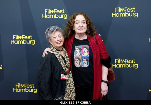 Hamburg, Németország. 2026. szeptember 24. Nicole Heesters (balra) és Mechthild Großmann színésznők a CinemaxX Dammtor vörös szőnyegén állnak a 34....