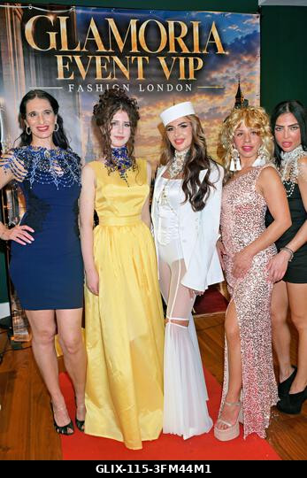 LONDON, Egyesült Királyság. 2026. szeptember 26. Exkluzív tudósítás a greenwichi Glamoria VIP Showcase-ről, ahol Dasha Mood tervező bemutatja legúj...