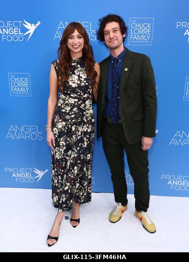 Hollywood, Egyesült Államok. 2026. szeptember 26. Lauren Lapkus és Mike Castle a Project Angel Food 2026-os Angel Awards díjátadóján, amelyet a Chu...