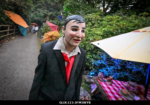 Alton, Egyesült Királyság. 2026. szeptember 26. A Scarefest megnyitó estéje az Alton Towersben, ahol ijesztő labirintus karakterek, előadók és a ha...