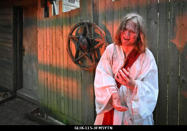 Alton, Egyesült Királyság. 2026. szeptember 26. A Scarefest megnyitó estéje az Alton Towersben, ahol ijesztő labirintus karakterek, előadók és a ha...