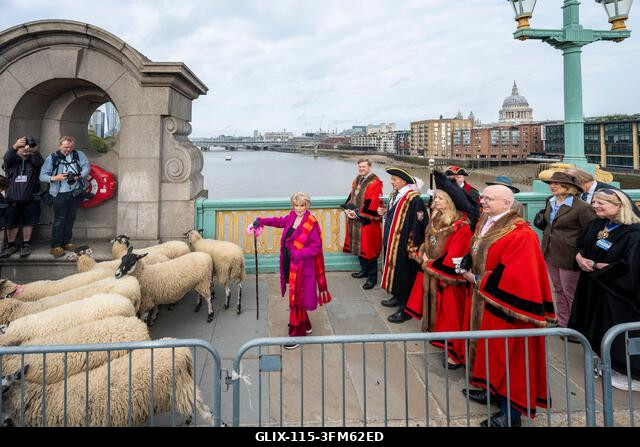London, Egyesült Királyság. 2026. szeptember 27. Gloria Hunniford televíziós és rádiós műsorvezető, London polgármestere, Dame Susan Langley és Lon...
