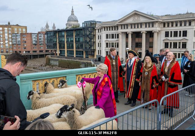 London, Egyesült Királyság. 2026. szeptember 27. Gloria Hunniford televíziós és rádiós műsorvezető, London polgármestere, Dame Susan Langley és Lon...