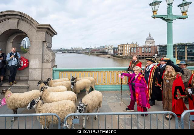 London, Egyesült Királyság. 2026. szeptember 27. Gloria Hunniford televíziós és rádiós műsorvezető, London polgármestere, Dame Susan Langley és Lon...