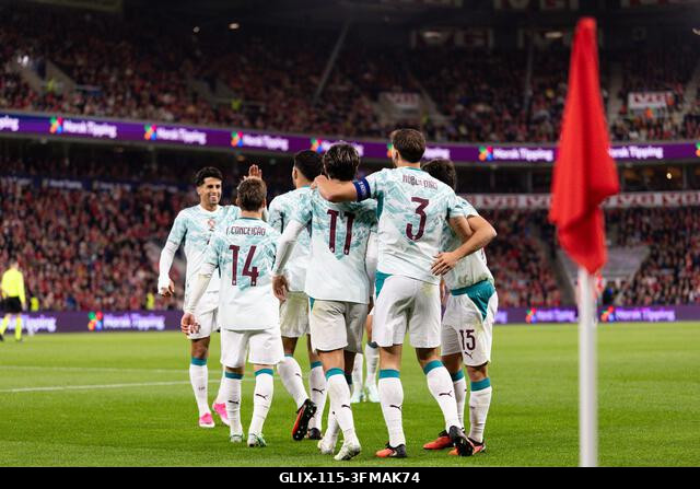 Oslo, Norvégia. 2026. szeptember 27. OSLO, NORVÉGIA - SZEPTEMBER 27.: Portugália játékosai ünnepelnek a gól után az UEFA Nemzetek Ligája Norvégia-P...