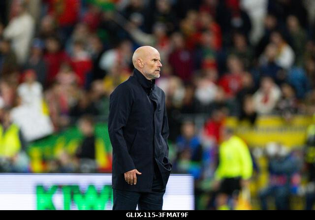 Oslo, Norvégia. 2026. szeptember 27. OSLO, NORVÉGIA – SZEPTEMBER 27: Norvégia vezetőedzője, Staale Solbakken látható az UEFA Nemzetek Ligája Norvég...