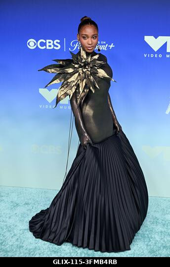 Los Angeles, USA. 2026. szeptember 27. Normani megérkezik a 2026-os MTV Video Music Awards díjátadóra, a Peacock Színházba. Fotó: Doug Peters/EMPIC...