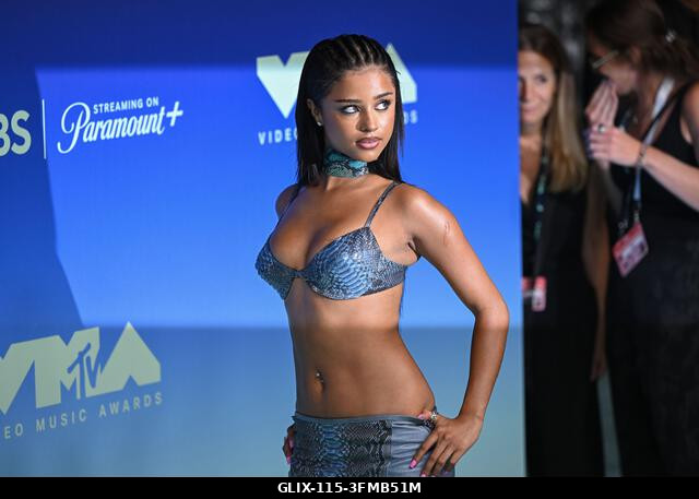 Los Angeles, USA. 2026. szeptember 27. Tyla megérkezik a 2026-os MTV Video Music Awards díjátadóra, a Peacock Színházba. Fotó: Doug Peters/EMPICS/A...