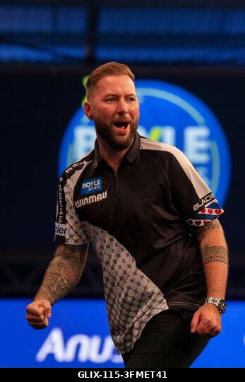 Leicester, Egyesült Királyság. 2026. szeptember 28. Danny Noppert legyőzi Niko Springert a 2026-os Boyle Sports World Grand Prix-n a Mattioli Aréná...
