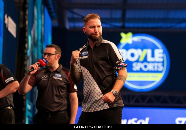 Leicester, Egyesült Királyság. 2026. szeptember 28. Danny Noppert legyőzi Niko Springert a 2026-os Boyle Sports World Grand Prix-n a Mattioli Aréná...