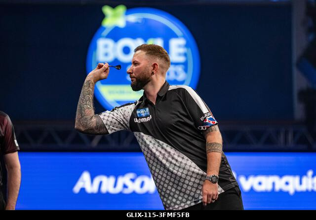 Mattioli Aréna, Leicester, Egyesült Királyság. 2026. szeptember 28. PDC World Grand Prix Darts, 1. nap; Danny Noppert akcióban az oche-n, első ford...