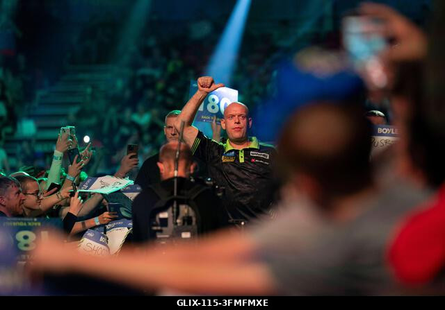 Leicester, Egyesült Királyság. 2026. szeptember 28. Michael van Gerwen a 2026-os Boyle Sports World Grand Prix-n a Mattioli Arénában, Leicesterben,...