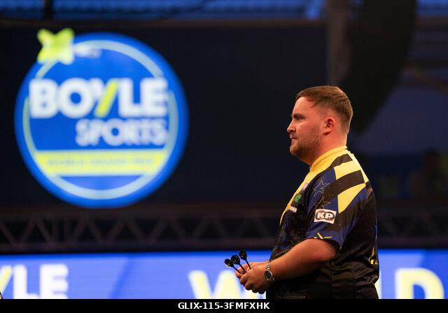 Leicester, Egyesült Királyság. 2026. szeptember 28. Luke Littler a 2026-os Boyle Sports World Grand Prix alatt a Mattioli Arénában, Leicesterben, a...