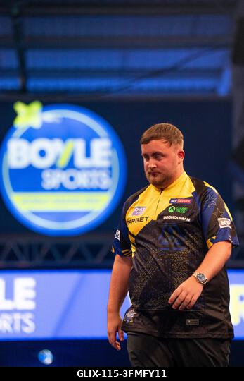 Leicester, Egyesült Királyság. 2026. szeptember 28. Luke Littler a 2026-os Boyle Sports World Grand Prix alatt a Mattioli Arénában, Leicesterben, a...