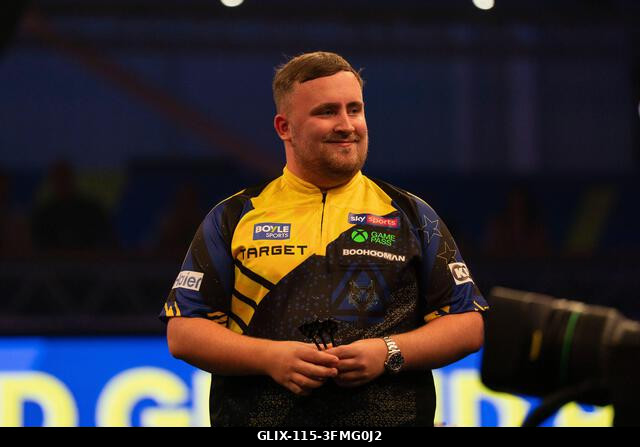 Leicester, Egyesült Királyság. 2026. szeptember 28. Luke Littler a 2026-os Boyle Sports World Grand Prix alatt a Mattioli Arénában, Leicesterben, a...