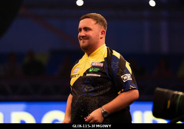 Leicester, Egyesült Királyság. 2026. szeptember 28. Luke Littler a 2026-os Boyle Sports World Grand Prix alatt a Mattioli Arénában, Leicesterben, a...