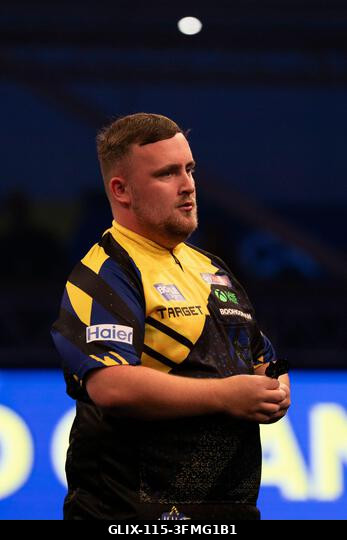 Leicester, Egyesült Királyság. 2026. szeptember 28. Luke Littler a 2026-os Boyle Sports World Grand Prix alatt a Mattioli Arénában, Leicesterben, a...