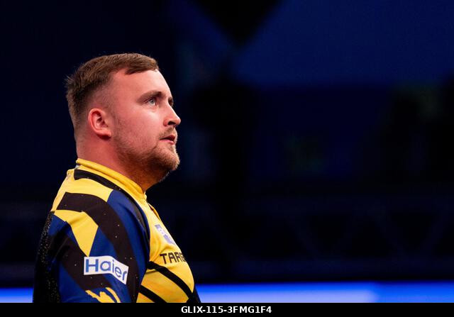 Leicester, Egyesült Királyság. 2026. szeptember 28. Luke Littler a 2026-os Boyle Sports World Grand Prix alatt a Mattioli Arénában, Leicesterben, a...